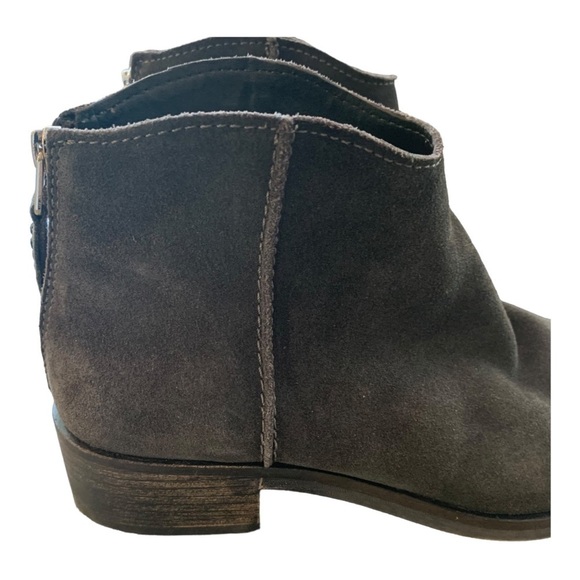 Dolce Vita Tucker Dark Grey Suede Ankle Boots Women's sz 9 EUC - Picture 3 of 11